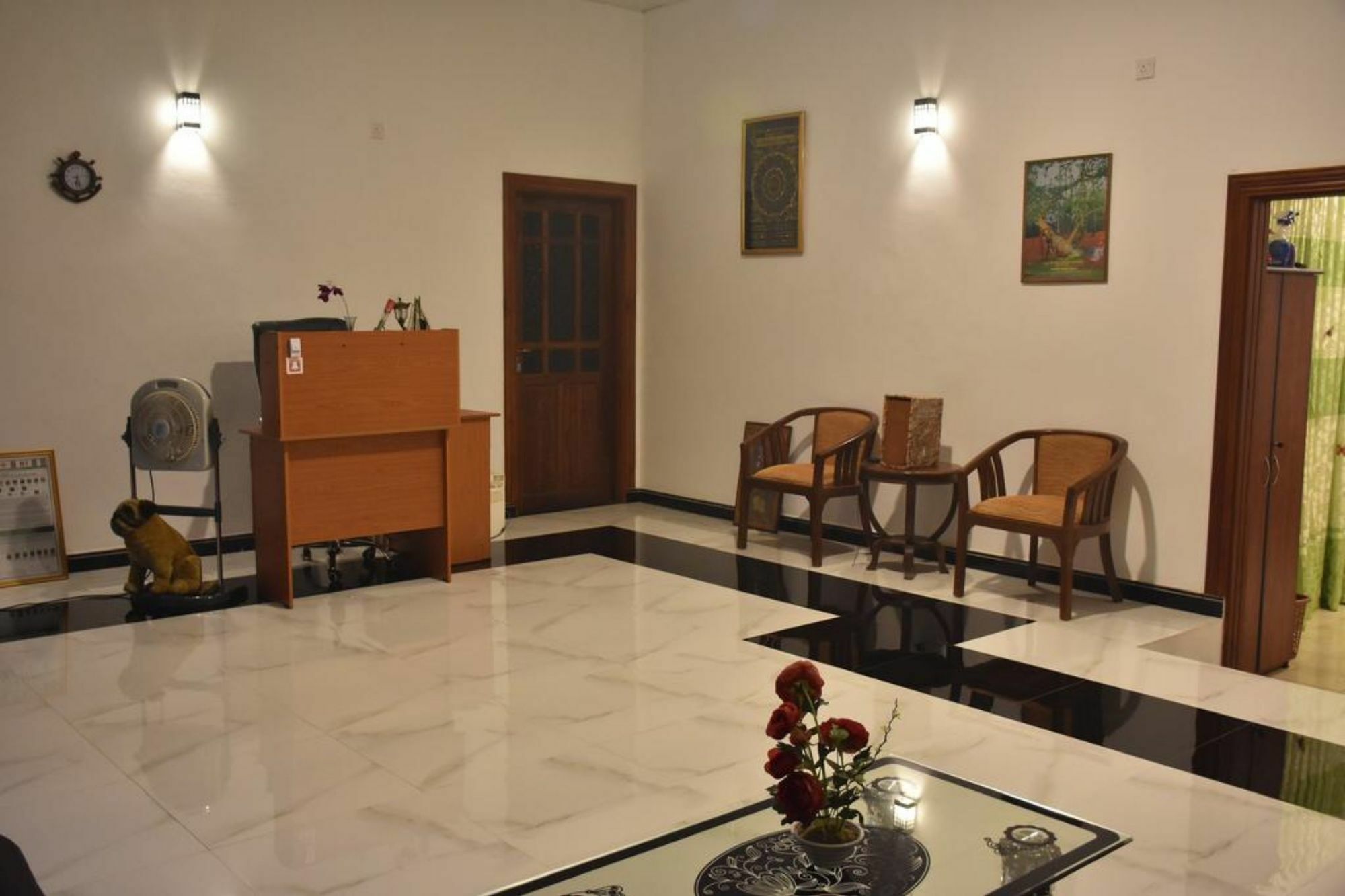 Green Palace Hotel Anuradhapura Ngoại thất bức ảnh