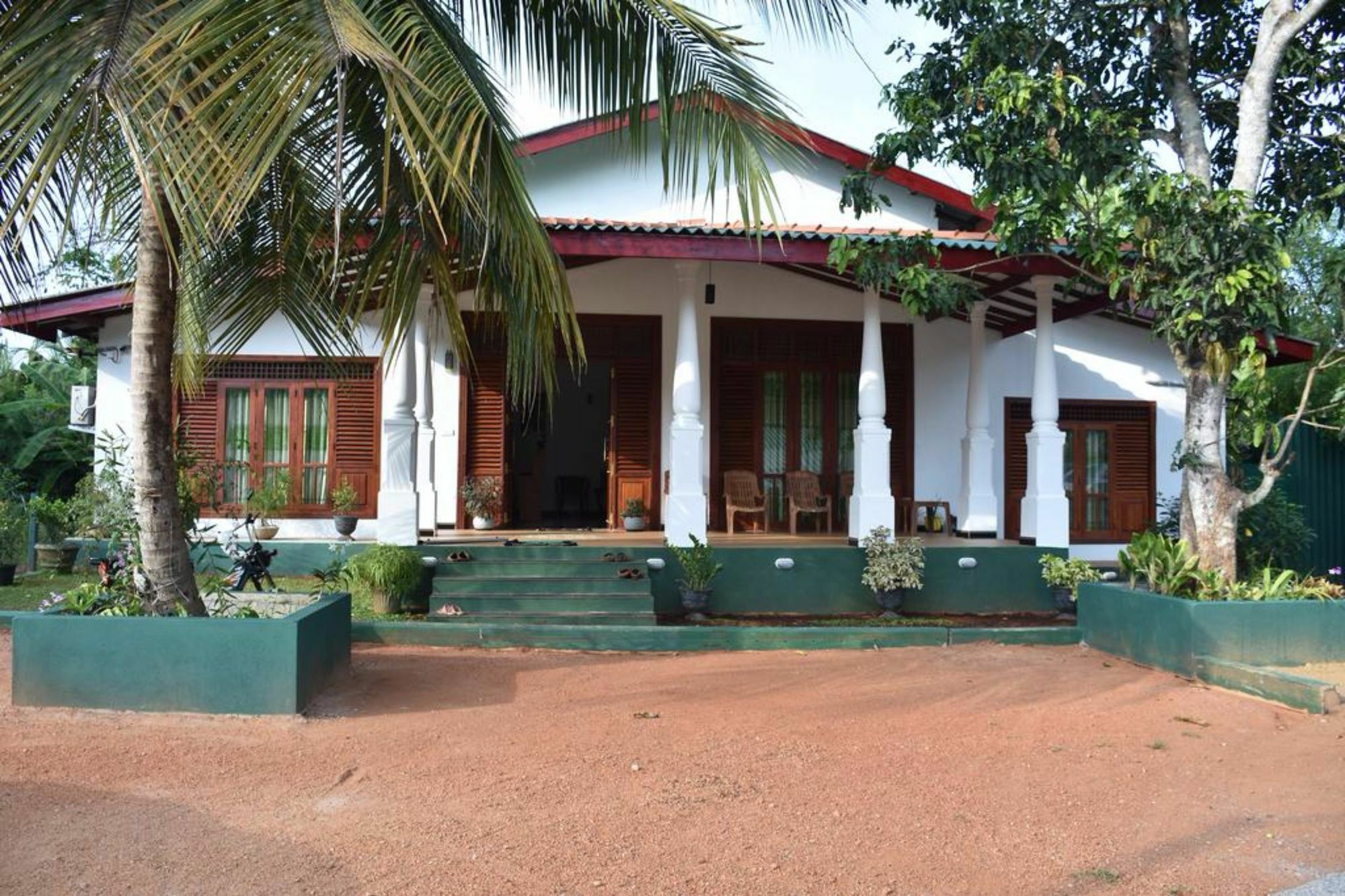 Green Palace Hotel Anuradhapura Ngoại thất bức ảnh